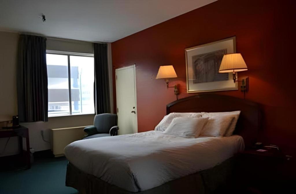 The Marlborough Hotel Виннипег Экстерьер фото