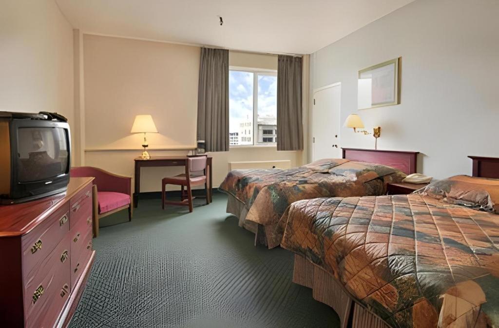 The Marlborough Hotel Виннипег Экстерьер фото